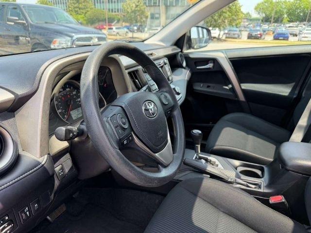 Toyota RAV4 AWD 4dr XLE (Natl) 2015