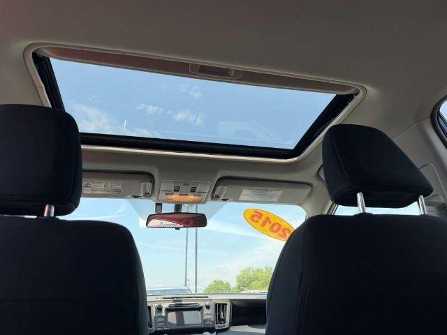 Toyota RAV4 AWD 4dr XLE (Natl) 2015