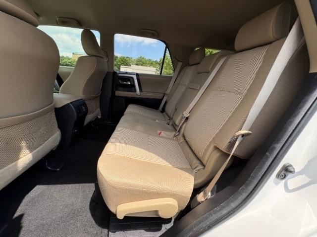 Toyota 4Runner RWD 4dr V6 SR5 Premium (Natl) 2015