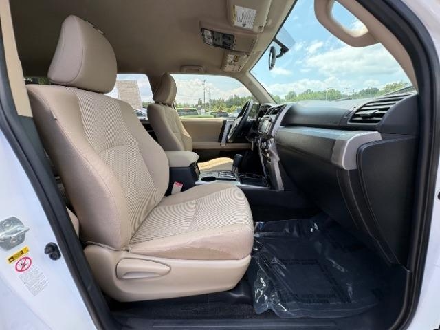 Toyota 4Runner RWD 4dr V6 SR5 Premium (Natl) 2015