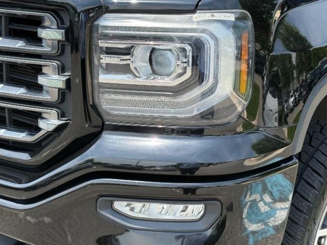 GMC Sierra 1500 4WD Crew Cab 143.5" SLT 2018