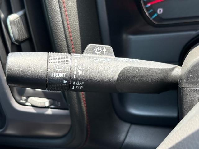 GMC Sierra 1500 4WD Crew Cab 143.5" SLT 2018