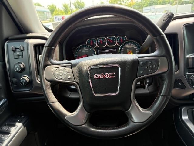 GMC Sierra 1500 4WD Crew Cab 143.5" SLT 2018