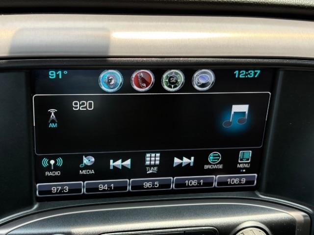 GMC Sierra 1500 4WD Crew Cab 143.5" SLT 2018