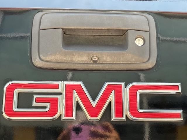 GMC Sierra 1500 4WD Crew Cab 143.5" SLT 2018