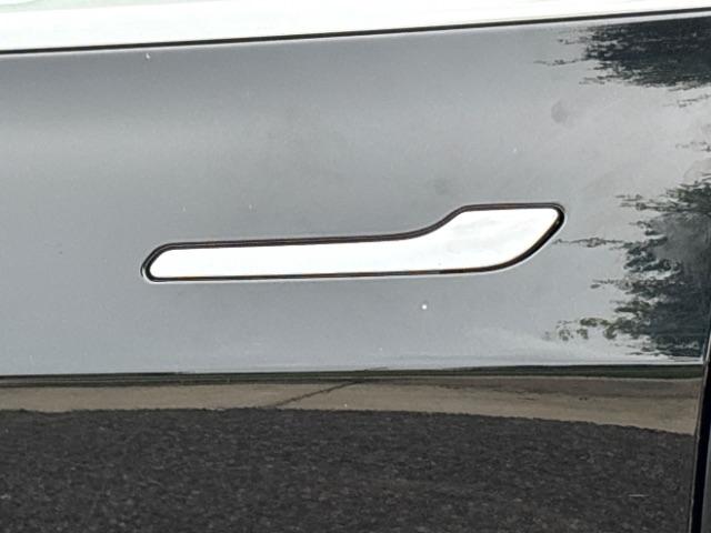 Tesla Model 3 Mid Range Battery RWD 2018