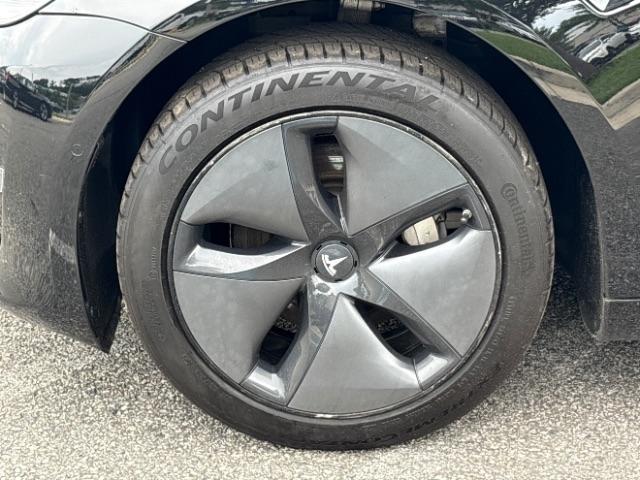 Tesla Model 3 Mid Range Battery RWD 2018
