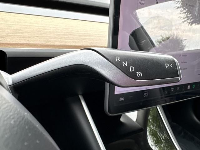 Tesla Model 3 Mid Range Battery RWD 2018