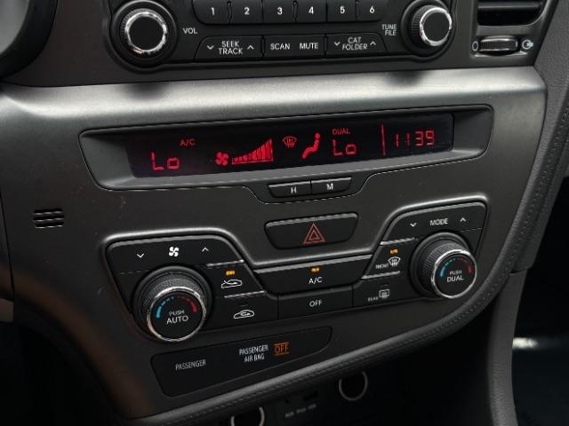 Kia Optima 4dr Sdn 2.4L Auto EX 2012