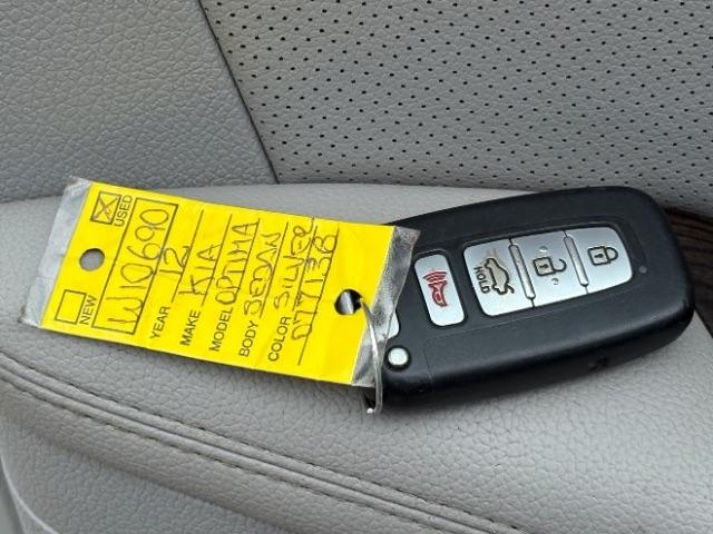 Kia Optima 4dr Sdn 2.4L Auto EX 2012