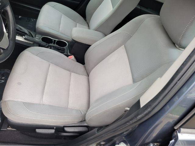 Toyota Corolla 4dr Sdn CVT LE Premium (Natl) 2015