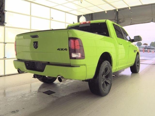 RAM 1500 Sport 4x4 Crew Cab 5'7" Box 2017