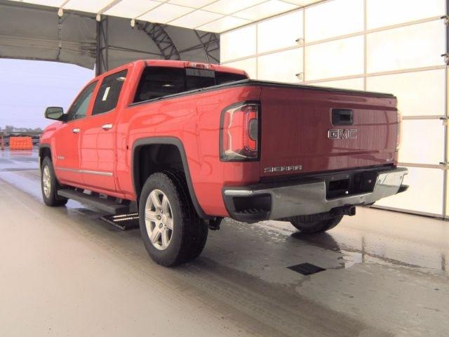 GMC Sierra 1500 4WD Crew Cab 143.5" SLT 2018