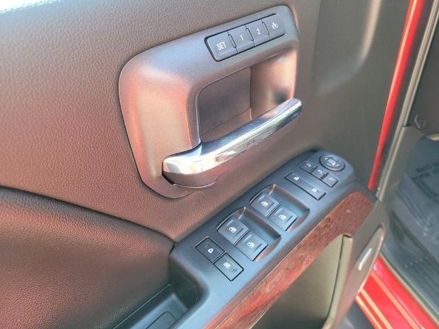 GMC Sierra 1500 4WD Crew Cab 143.5" SLT 2018