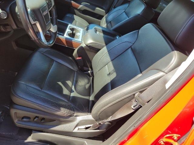 GMC Sierra 1500 4WD Crew Cab 143.5" SLT 2018
