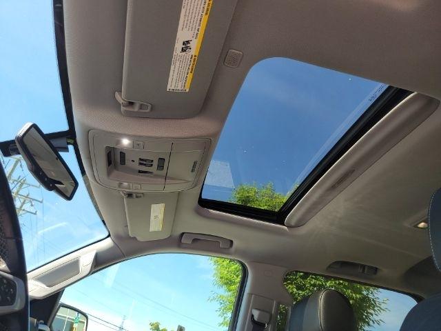 GMC Sierra 1500 4WD Crew Cab 143.5" SLT 2018