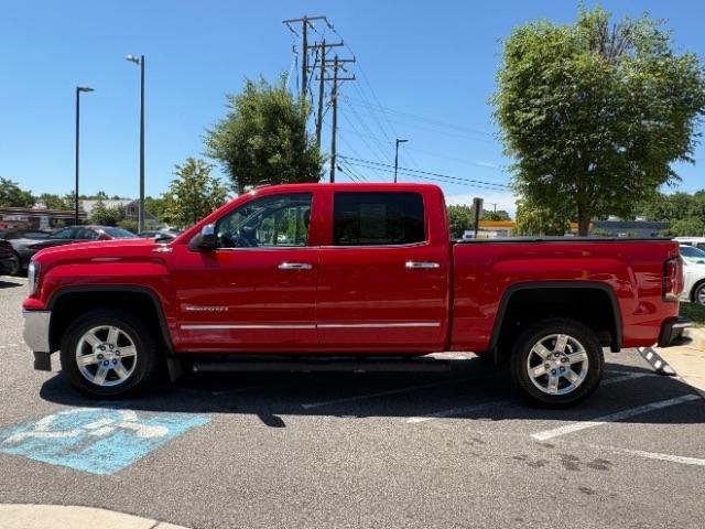 GMC Sierra 1500 4WD Crew Cab 143.5" SLT 2018