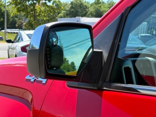 GMC Sierra 1500 4WD Crew Cab 143.5" SLT 2018