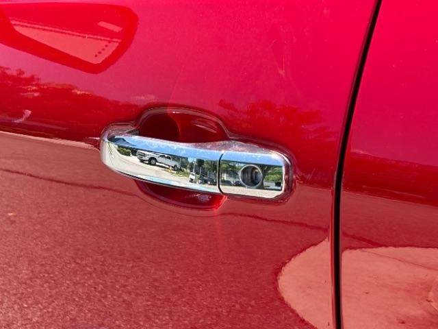 GMC Sierra 1500 4WD Crew Cab 143.5" SLT 2018