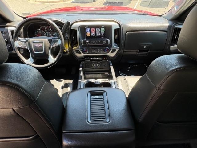 GMC Sierra 1500 4WD Crew Cab 143.5" SLT 2018