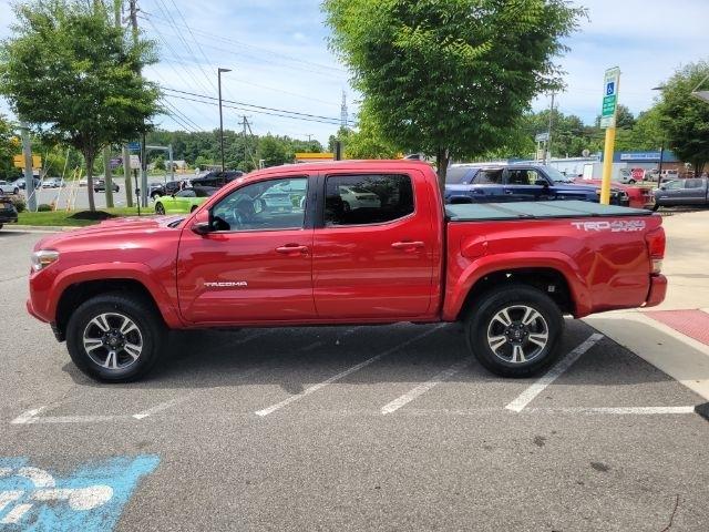 Toyota Tacoma TRD Off Road Double Cab 5' Bed V6 4x4 MT (Natl) 2017