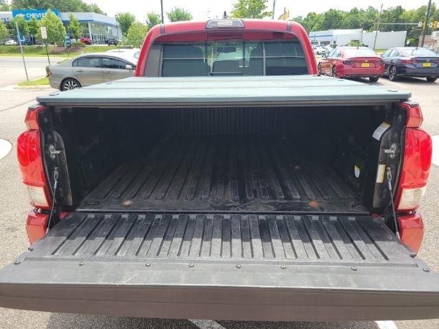 Toyota Tacoma TRD Off Road Double Cab 5' Bed V6 4x4 MT (Natl) 2017