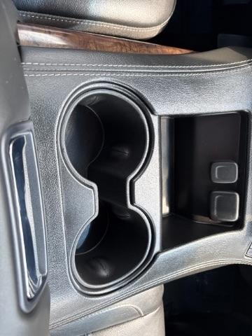Chevrolet Suburban 4WD 4dr 1500 LT 2018