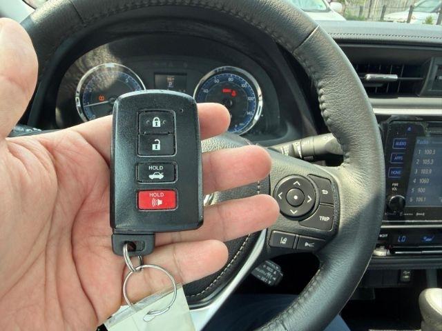 Toyota Corolla XLE CVT (Natl) 2018
