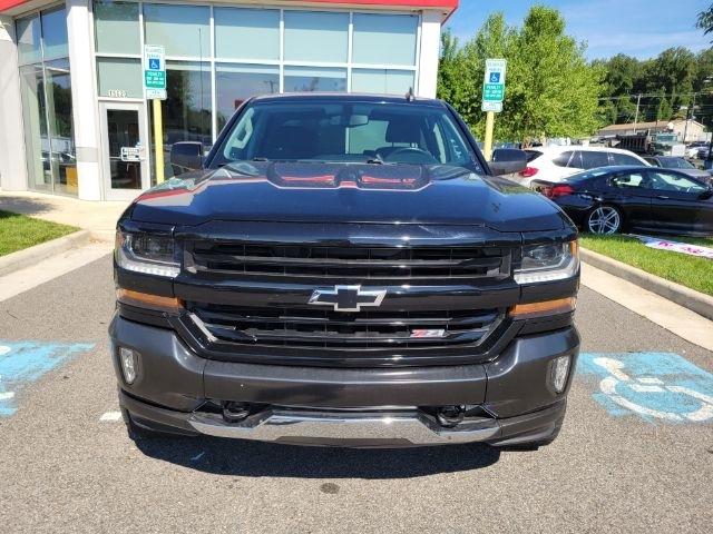 Chevrolet Silverado 1500 4WD Crew Cab 143.5" LT w/2LT 2017