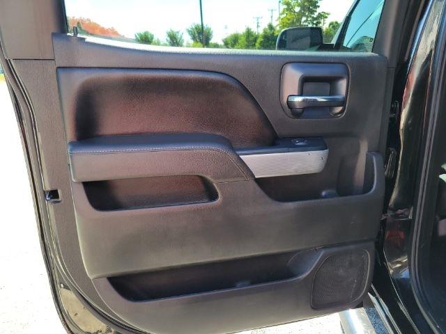 Chevrolet Silverado 1500 4WD Crew Cab 143.5" LT w/2LT 2017