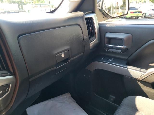 Chevrolet Silverado 1500 4WD Crew Cab 143.5" LT w/2LT 2017