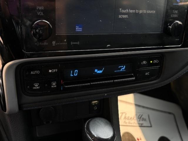Toyota Corolla 50th Anniversary Special Edition CVT (Natl) 2017