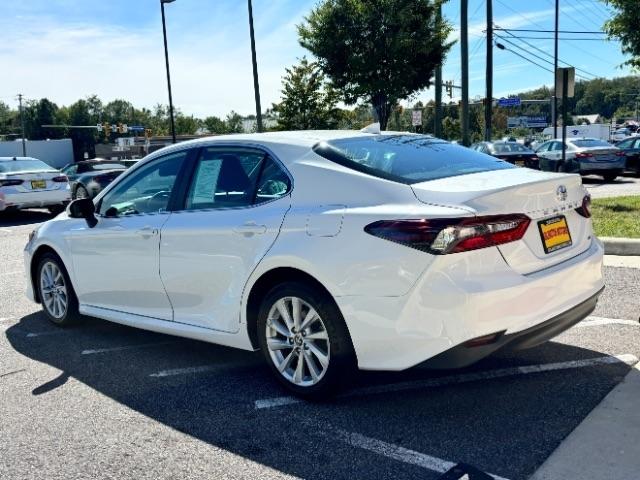 Toyota Camry LE Auto (Natl) 2021
