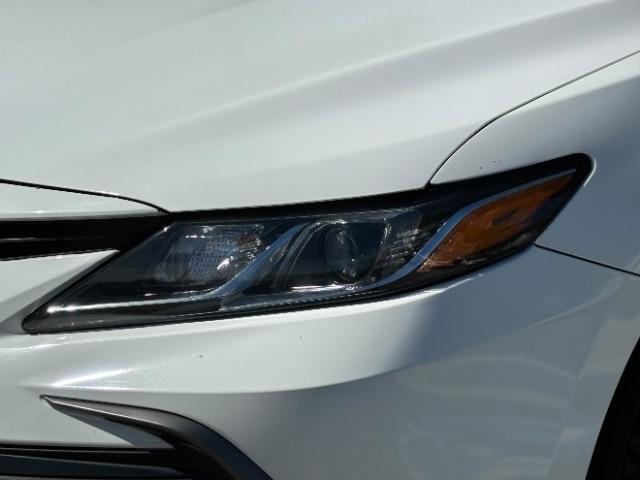 Toyota Camry LE Auto (Natl) 2021