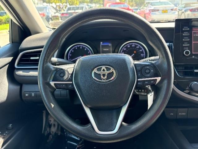 Toyota Camry LE Auto (Natl) 2021
