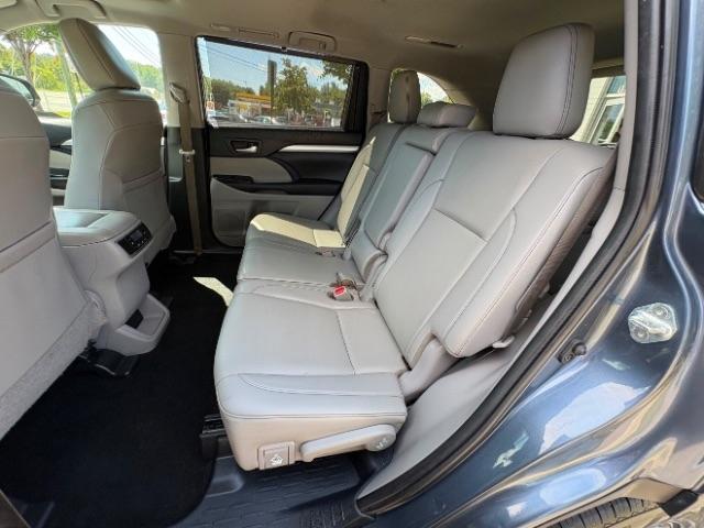 Toyota Highlander XLE V6 AWD (Natl) 2019