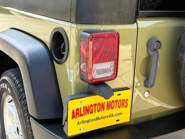 Jeep Wrangler 4WD 2dr Sport 2013