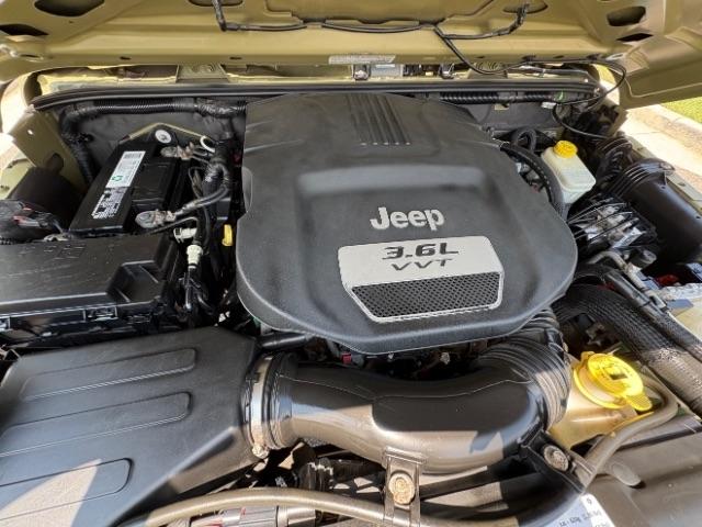 Jeep Wrangler 4WD 2dr Sport 2013
