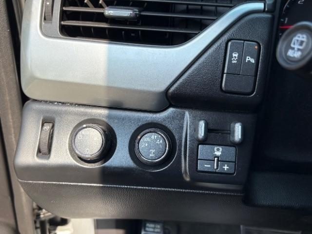 Chevrolet Tahoe 4WD 4dr LS 2015