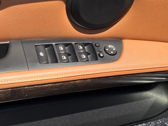 BMW 3 Series 2dr Conv 328i SULEV 2013