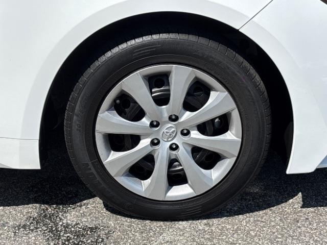 Toyota Corolla LE CVT (Natl) 2023