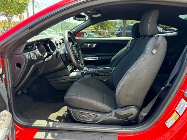 Ford Mustang 2dr Fastback V6 2015