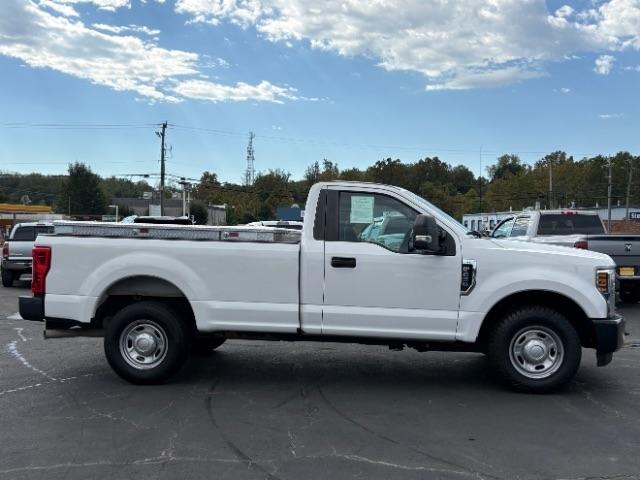 Ford Super Duty F-250 SRW XLT 2WD Reg Cab 8' Box 2019