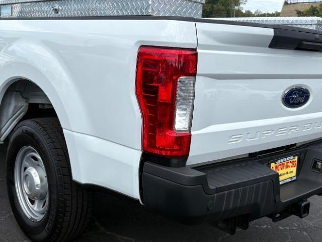 Ford Super Duty F-250 SRW XLT 2WD Reg Cab 8' Box 2019