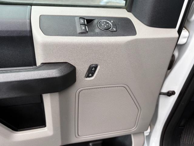 Ford Super Duty F-250 SRW XLT 2WD Reg Cab 8' Box 2019