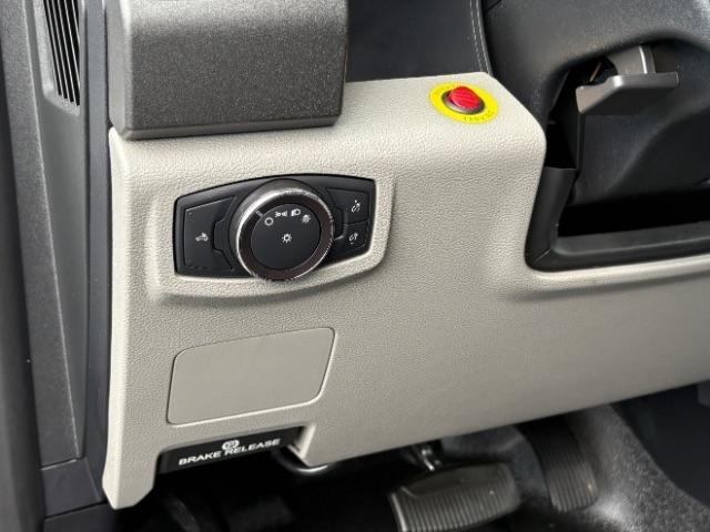 Ford Super Duty F-250 SRW XLT 2WD Reg Cab 8' Box 2019