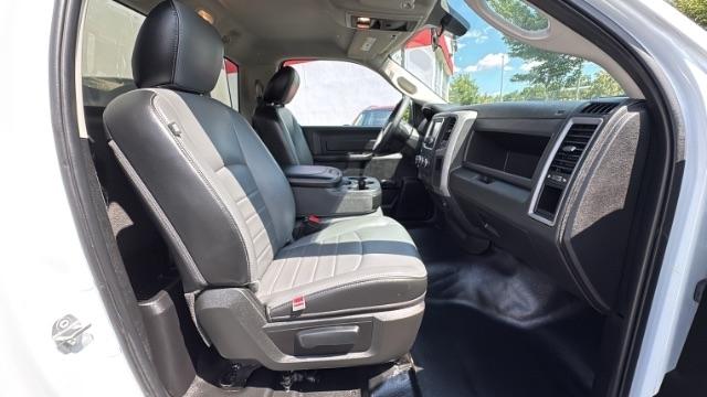 RAM 1500 Classic Tradesman 4x2 Reg Cab 8' Box 2023