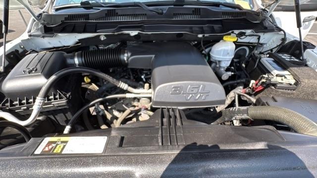 RAM 1500 Classic Tradesman 4x2 Reg Cab 8' Box 2023