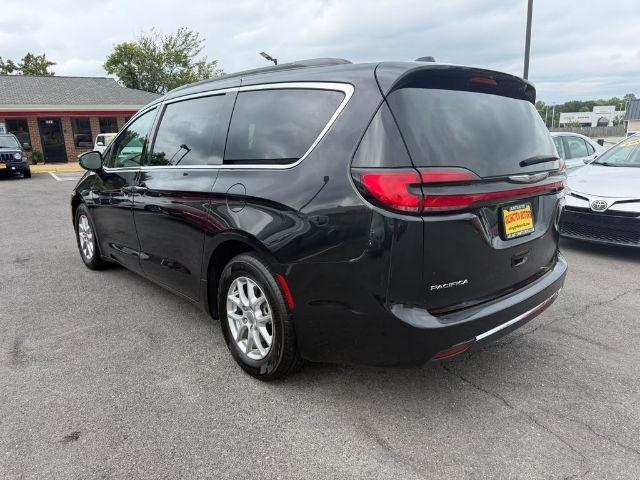Chrysler Pacifica Touring L FWD 2022