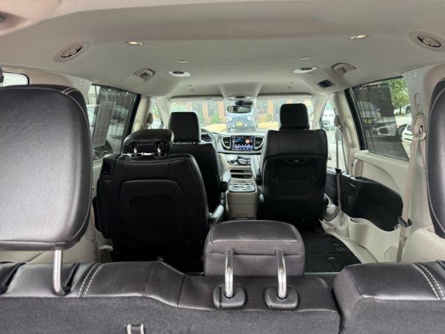 Chrysler Pacifica Touring L FWD 2022